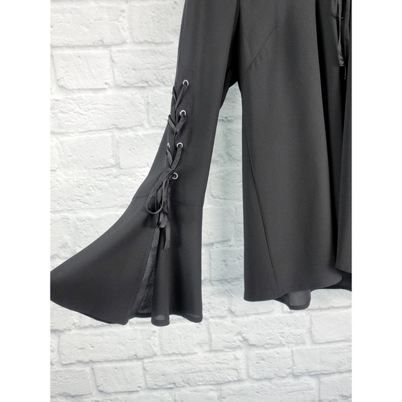 NWT BAND OF GYPSIES BLACK LACE UP BELL SLEEVE BOHO TOP - SMALL - Picture 8 of 10